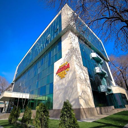 Astra Hotel Almaty Esterno foto
