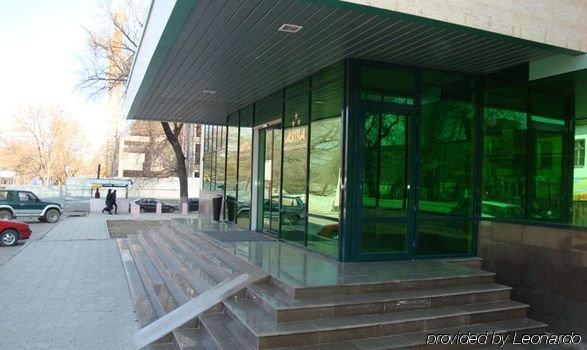 Astra Hotel Almaty Esterno foto