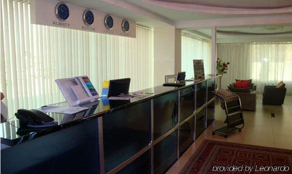 Astra Hotel Almaty Esterno foto