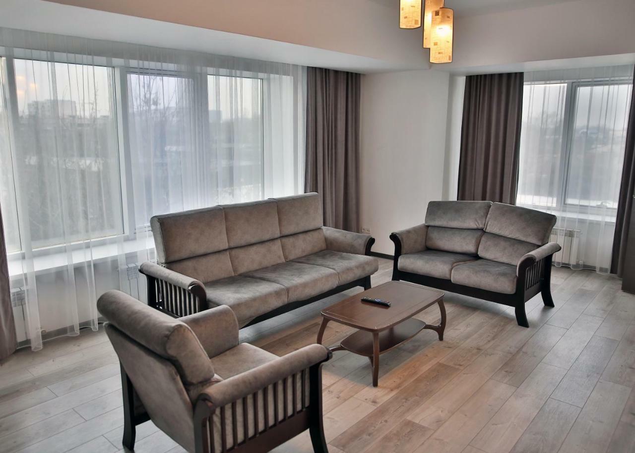 Astra Hotel Almaty Esterno foto
