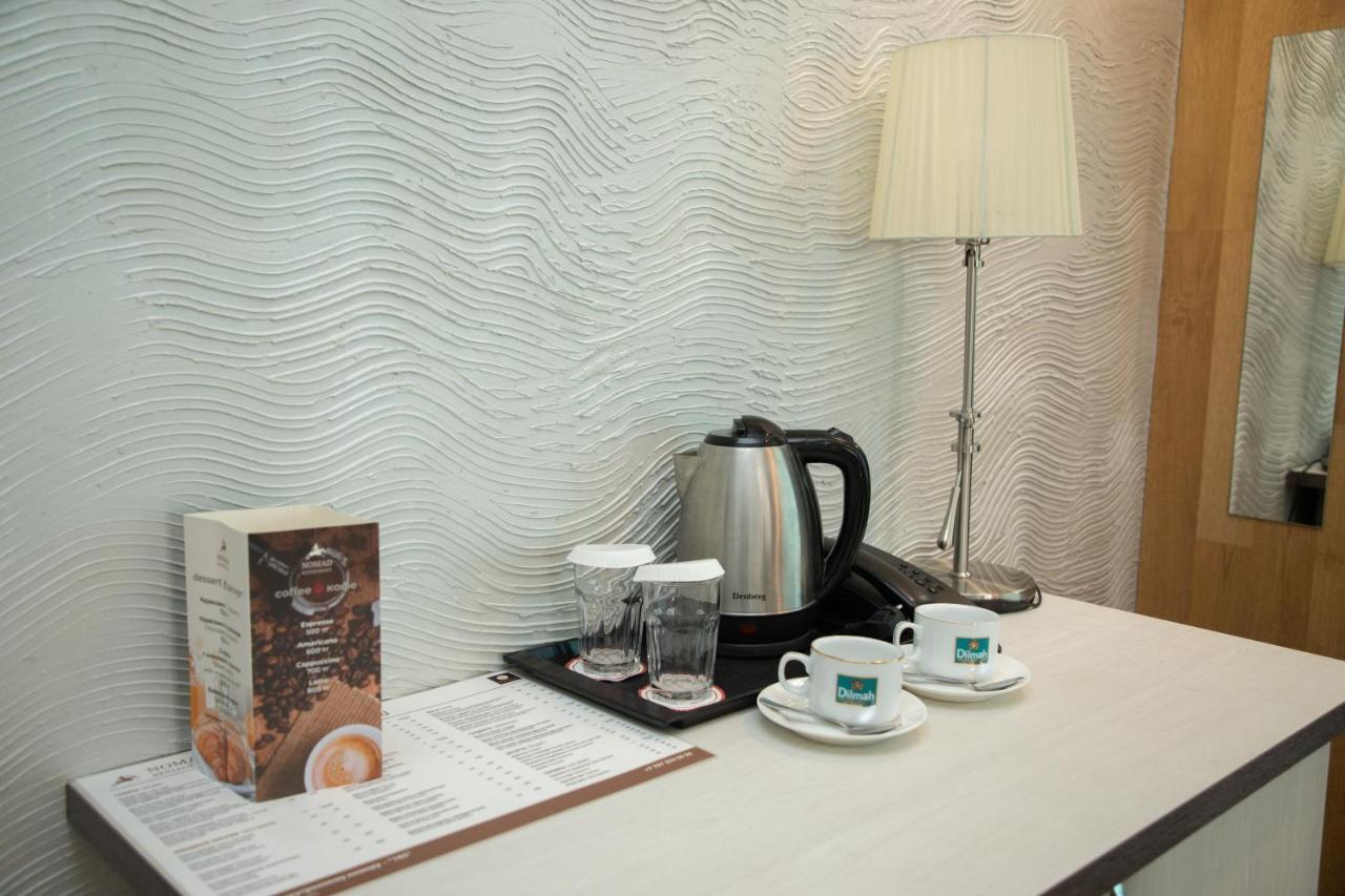 Astra Hotel Almaty Esterno foto